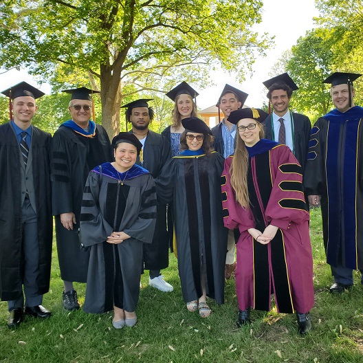Chem & Biochem Graduates and Faculty